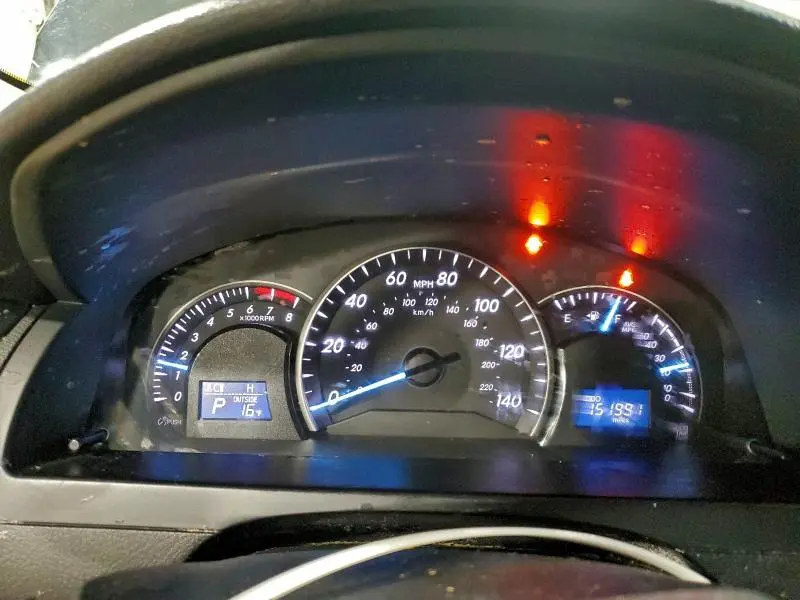 2015 TOYOTA CAMRY LE  