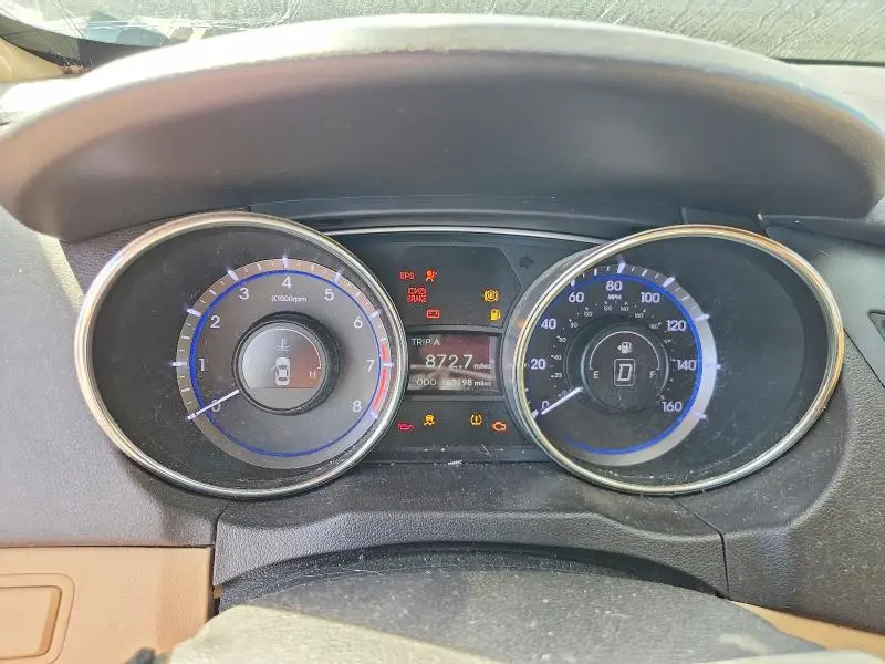2011 HYUNDAI SONATA GLS  