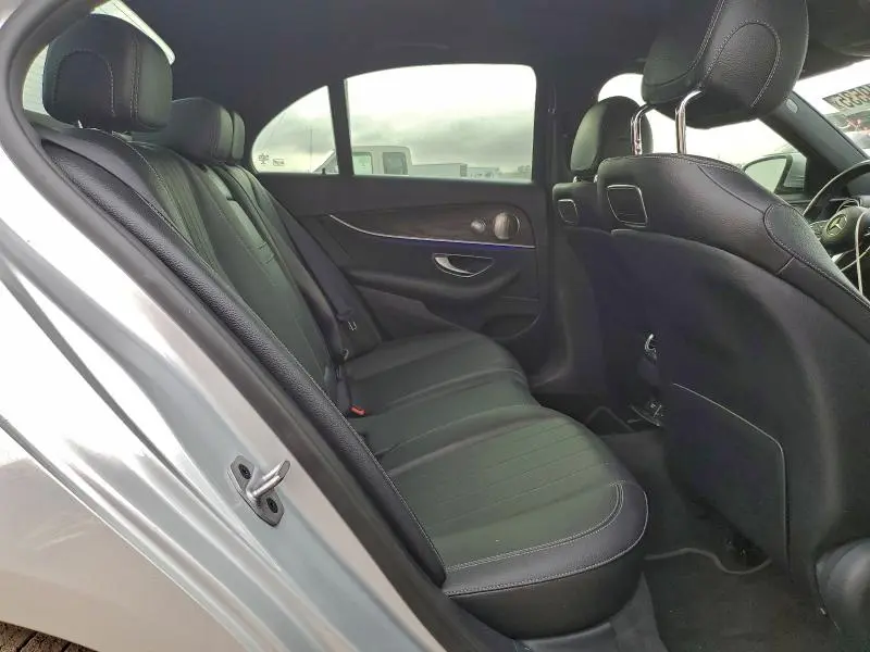 2019 MERCEDES-BENZ E 300  