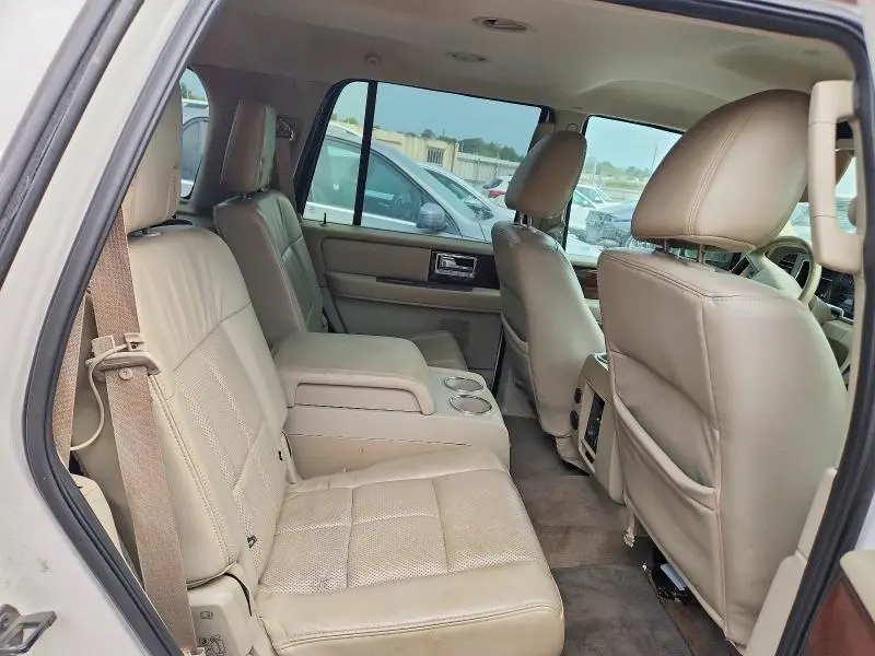 2014 LINCOLN NAVIGATOR   