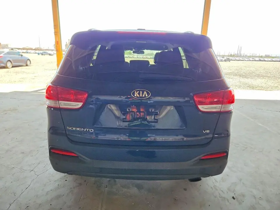 2016 KIA SORENTO LX V6  
