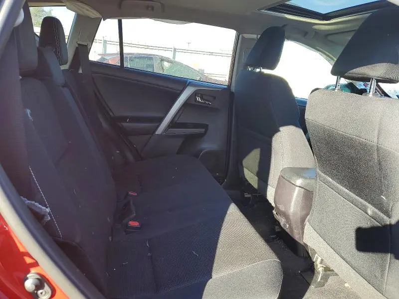 2017 TOYOTA RAV4 XLE  