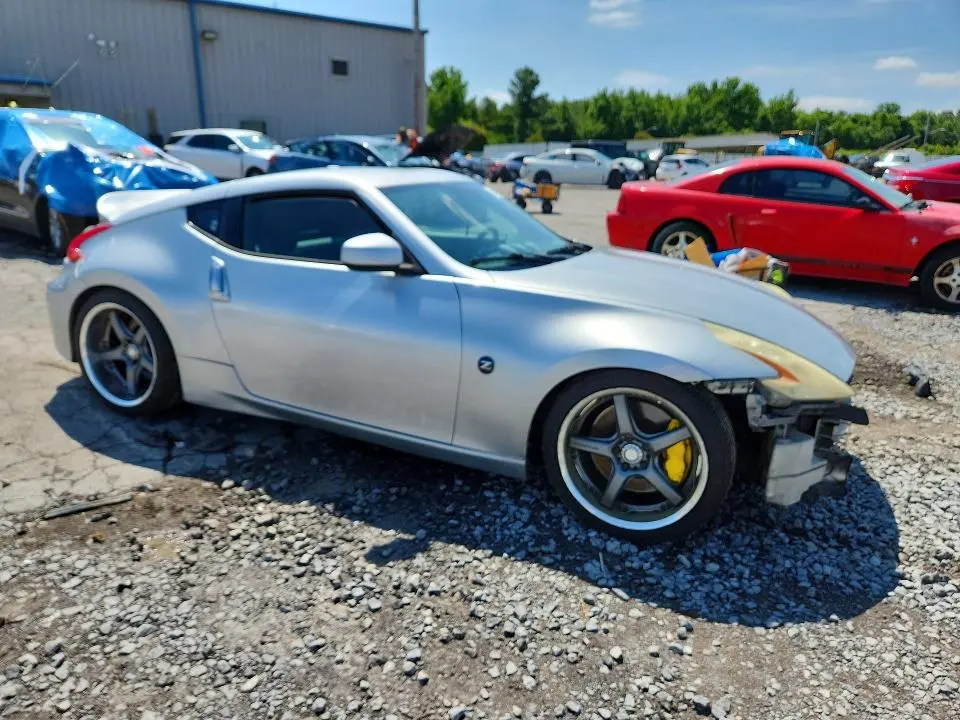 2010 NISSAN 370Z BASE  