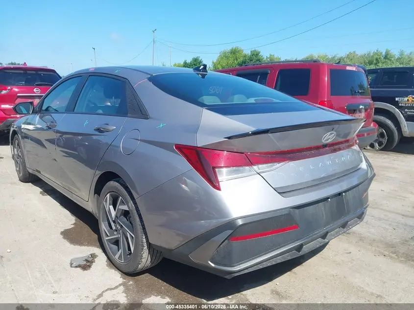 2025 HYUNDAI ELANTRA SEL SPORT