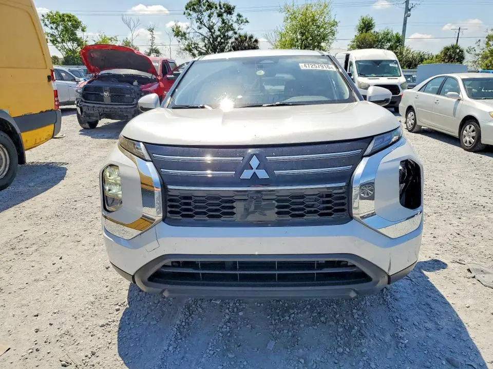 2025 MITSUBISHI OUTLANDER ES  