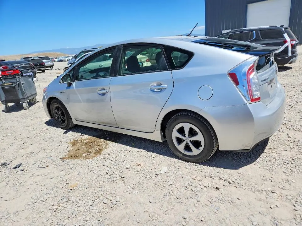 2015 TOYOTA PRIUS TWO  
