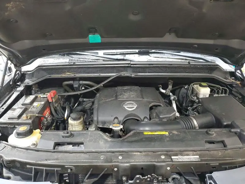 2014 NISSAN TITAN SV  