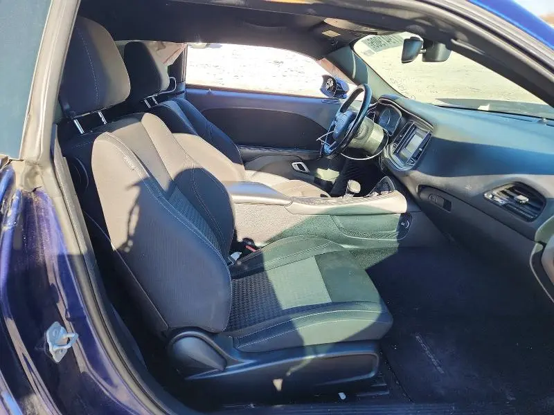 2016 DODGE CHALLENGER SXT  