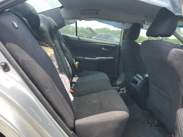 2016 TOYOTA CAMRY LE  