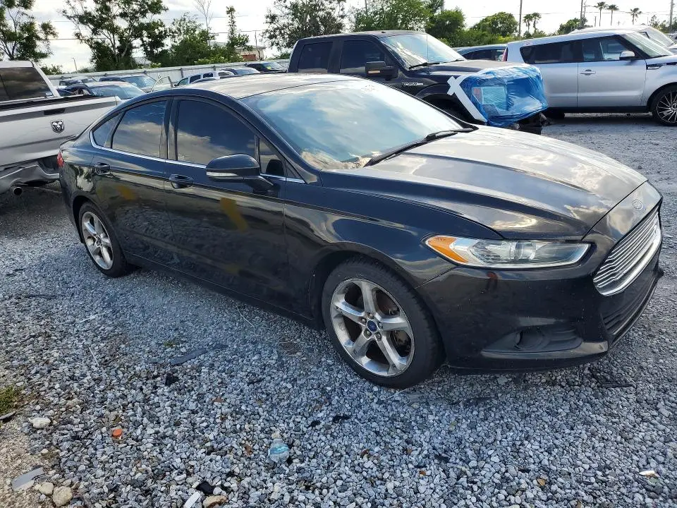 2015 FORD FUSION SE  