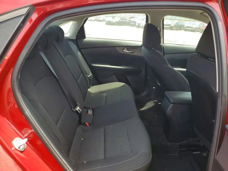 2019 KIA FORTE LXS  