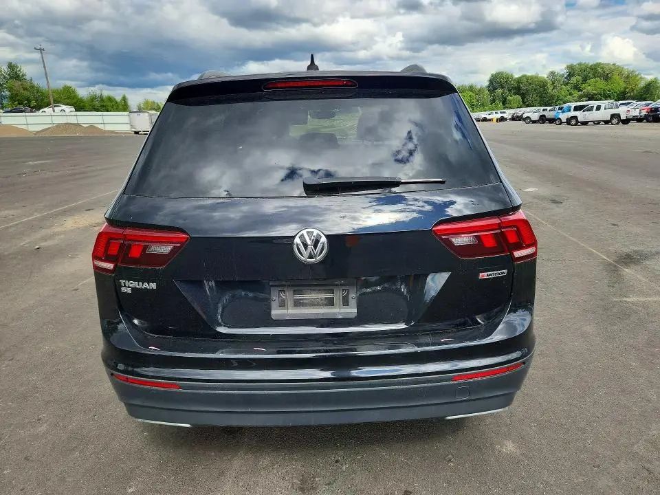 2019 VOLKSWAGEN TIGUAN SE  