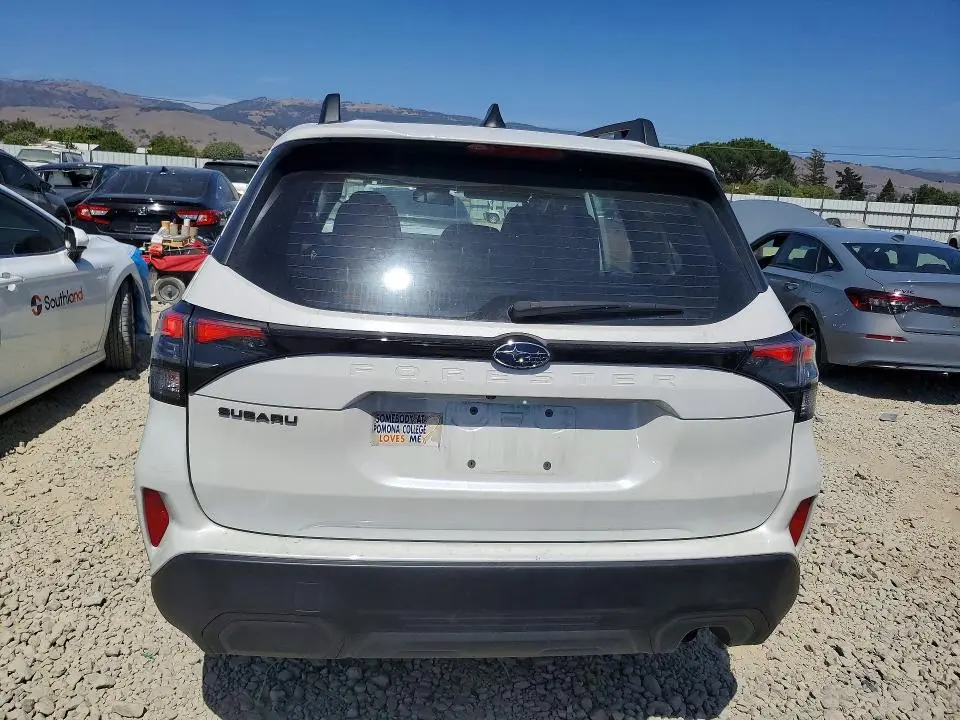 2025 SUBARU FORESTER   