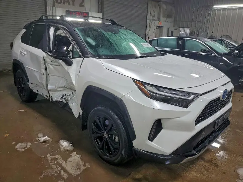2024 TOYOTA RAV4 XSE  