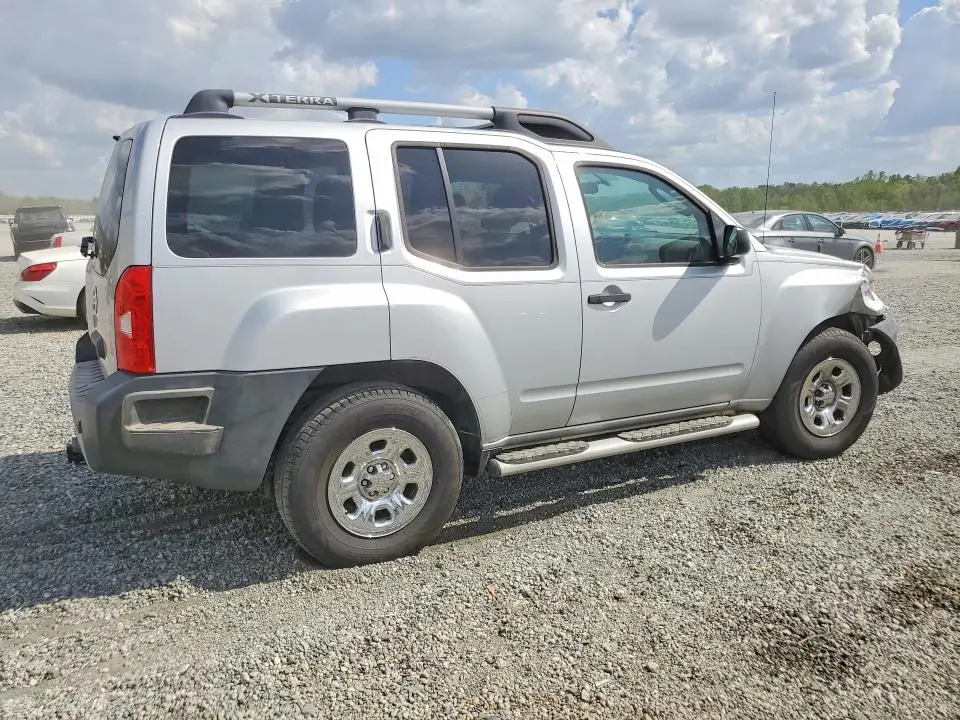 2012 NISSAN XTERRA X  