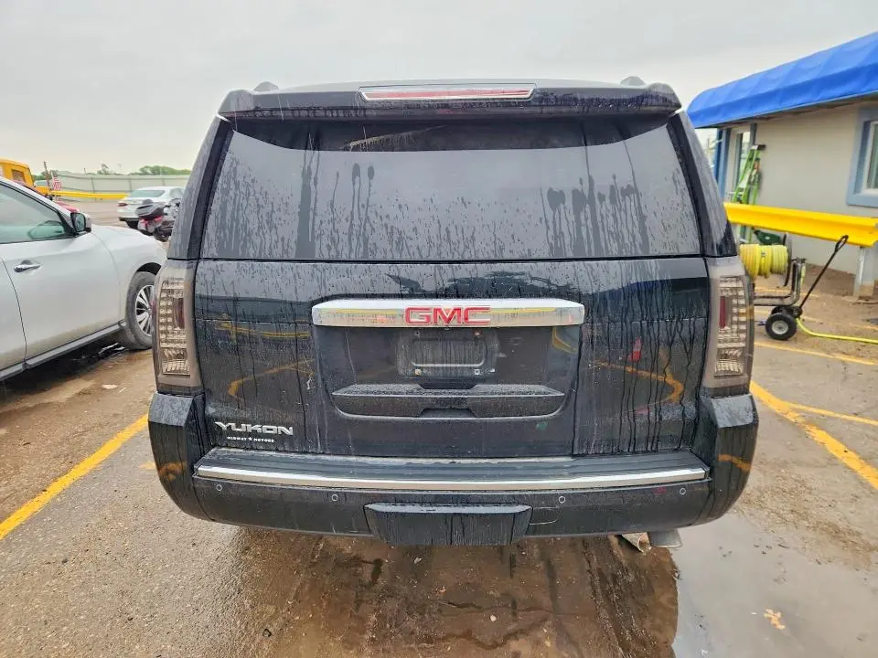 2016 GMC YUKON DENALI  