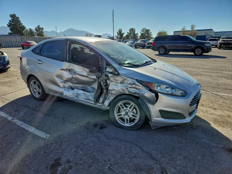 2018 FORD FIESTA SE  