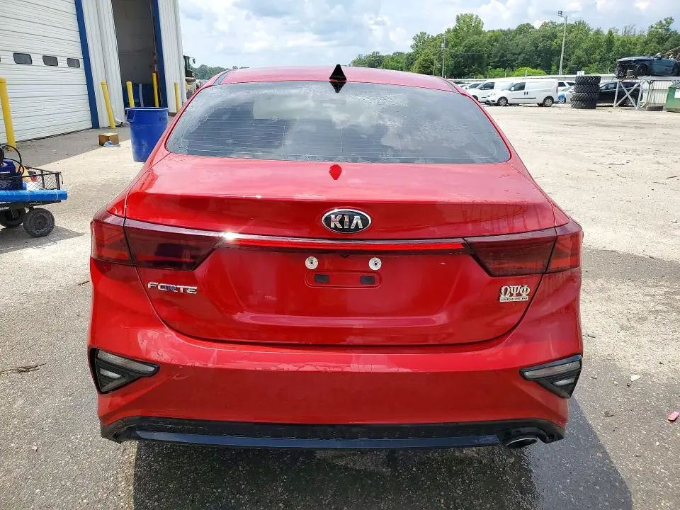 2021 KIA FORTE LXS  