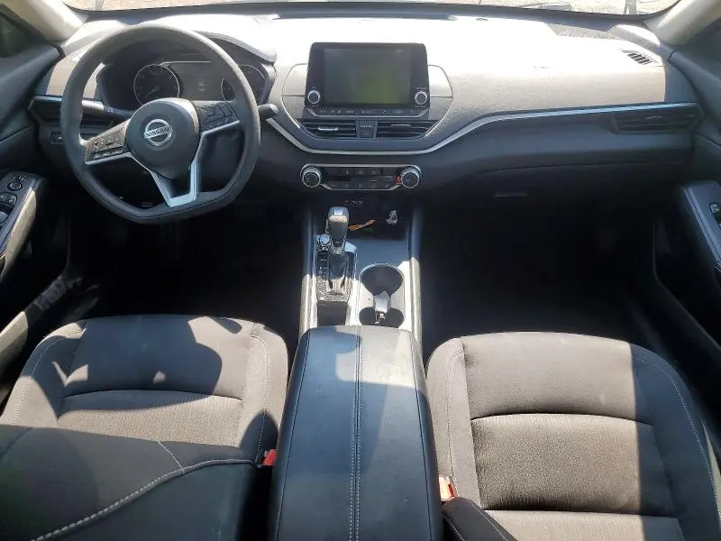 2022 NISSAN ALTIMA SV  