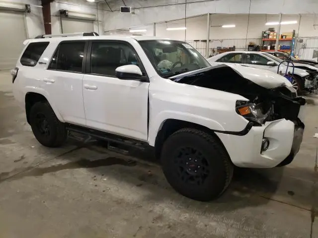 2017 TOYOTA 4RUNNER SR5/SR5 PREMIUM  