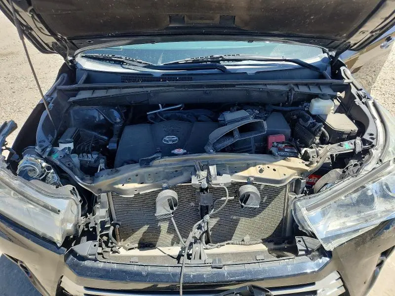 2018 TOYOTA HIGHLANDER XLE  