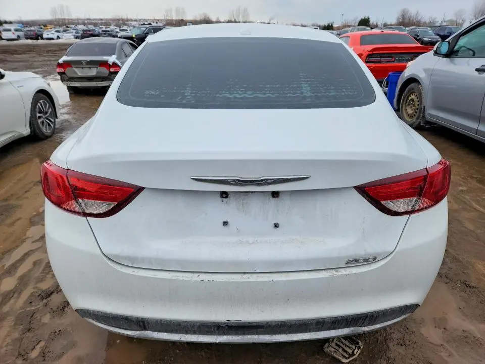 2015 CHRYSLER 200 LIMITED  