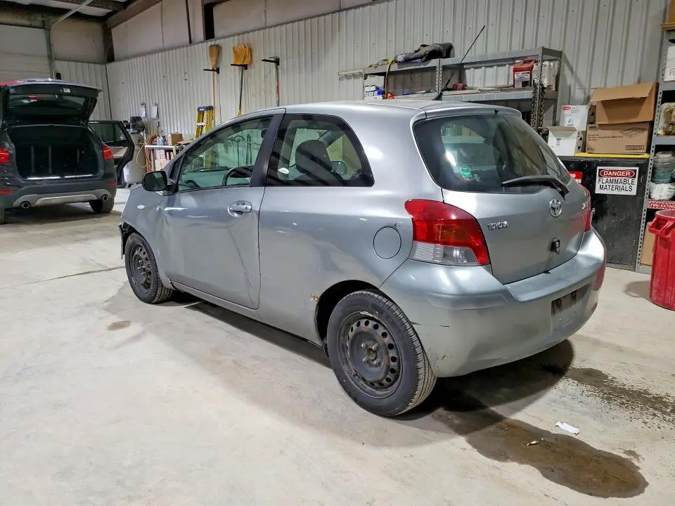 2010 TOYOTA YARIS BASE  