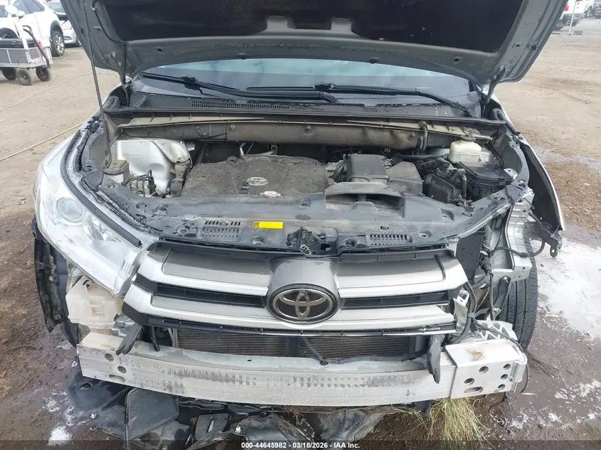 2018 TOYOTA HIGHLANDER LE PLUS