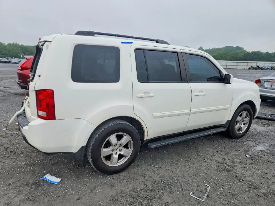 2011 HONDA PILOT   