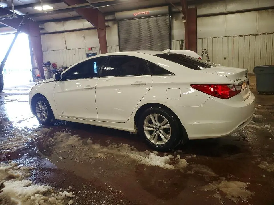2013 HYUNDAI SONATA GLS  