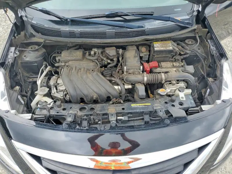 2019 NISSAN VERSA S  