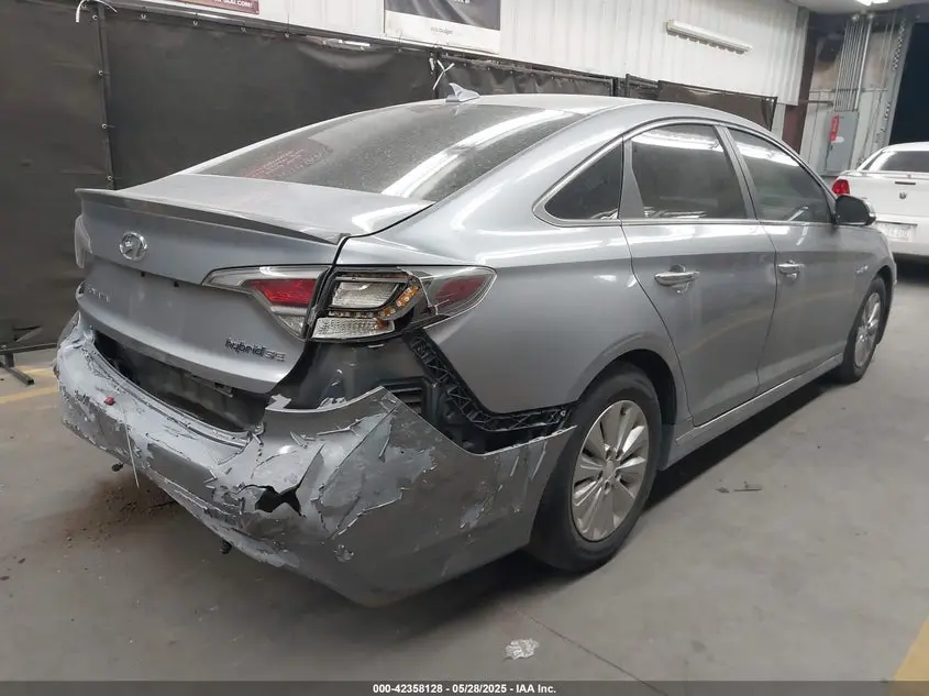 2016 HYUNDAI SONATA HYBRID SE