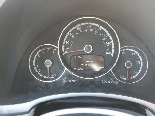 2013 VOLKSWAGEN BEETLE 