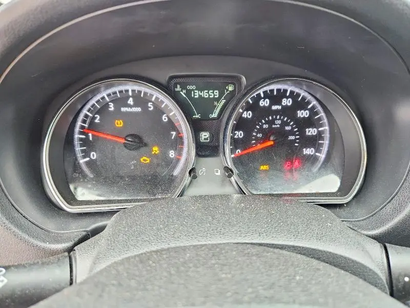 2019 NISSAN VERSA SV  