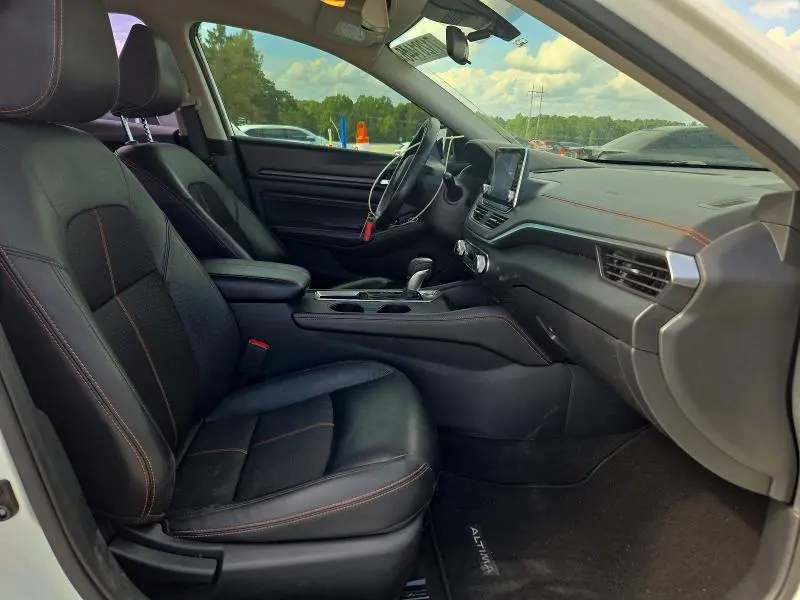 2020 NISSAN ALTIMA SR  