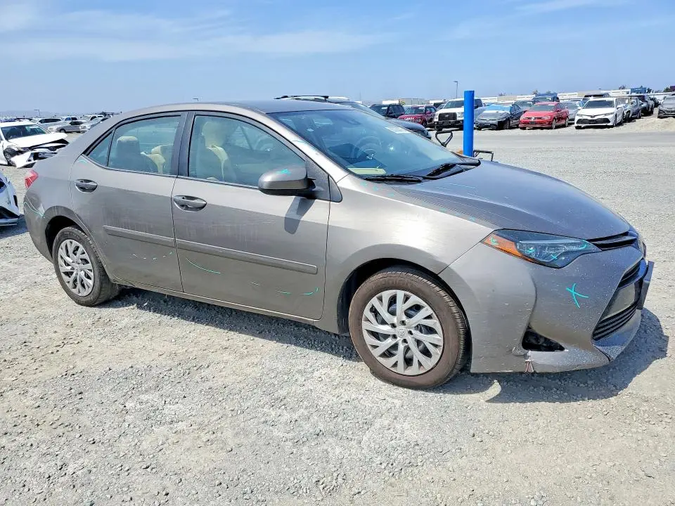 2018 TOYOTA COROLLA LE  