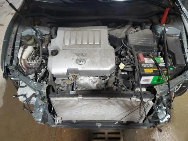 2011 TOYOTA CAMRY SE  