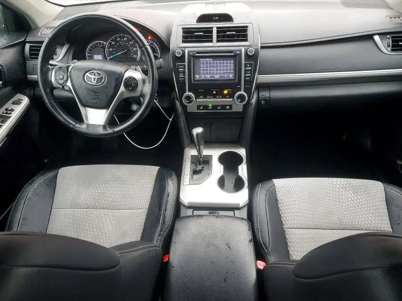2014 TOYOTA CAMRY SE  