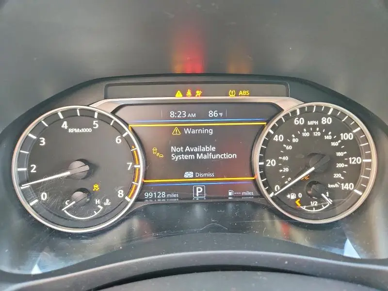 2019 NISSAN ALTIMA SR  