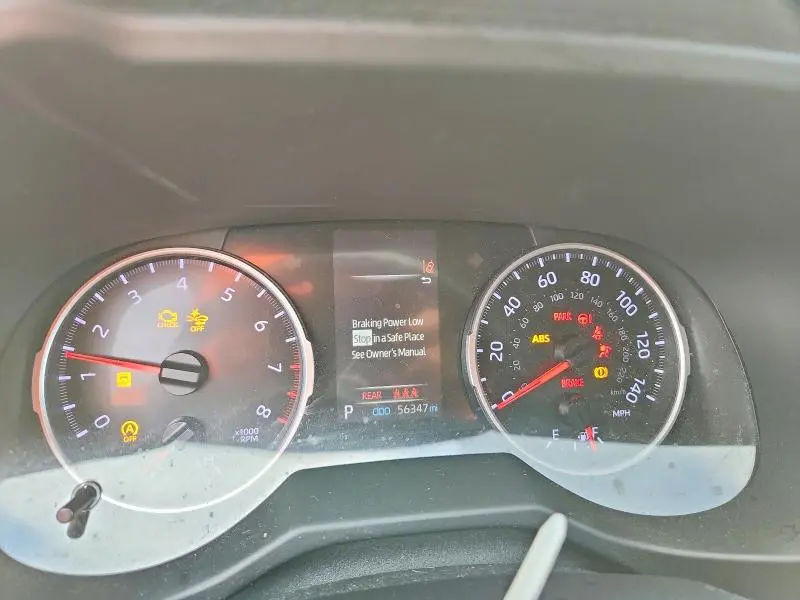 2021 TOYOTA RAV4 XLE  