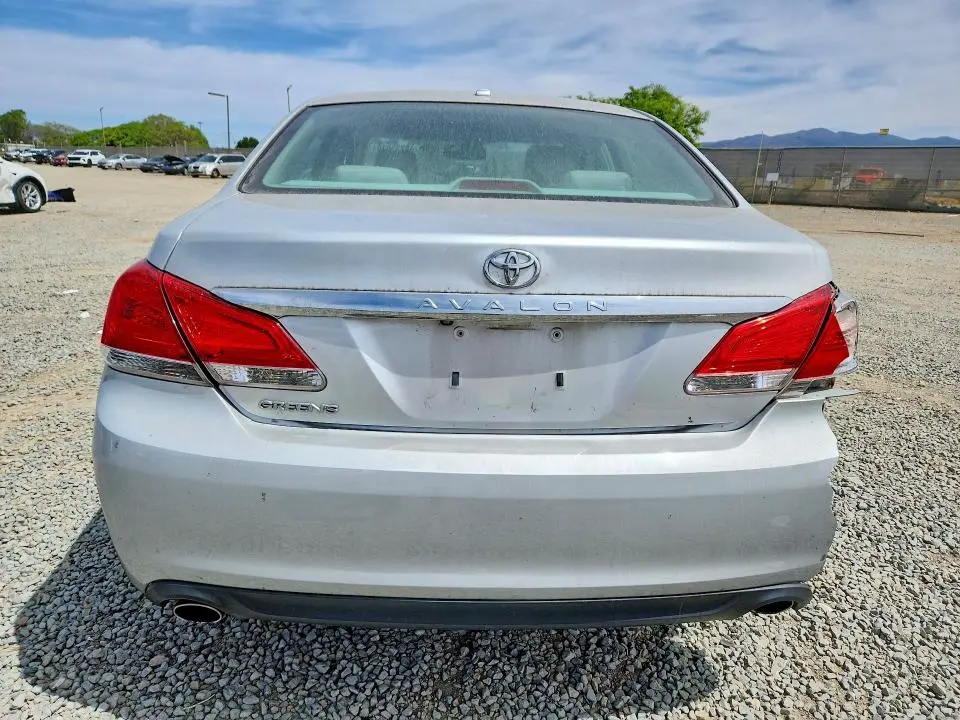 2011 TOYOTA AVALON LIMITED  