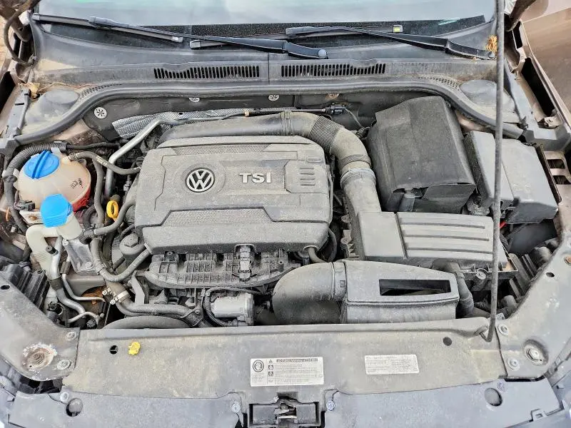2015 VOLKSWAGEN JETTA SE  