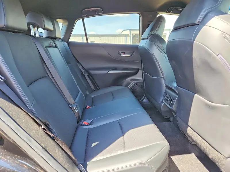 2021 TOYOTA VENZA XLE  