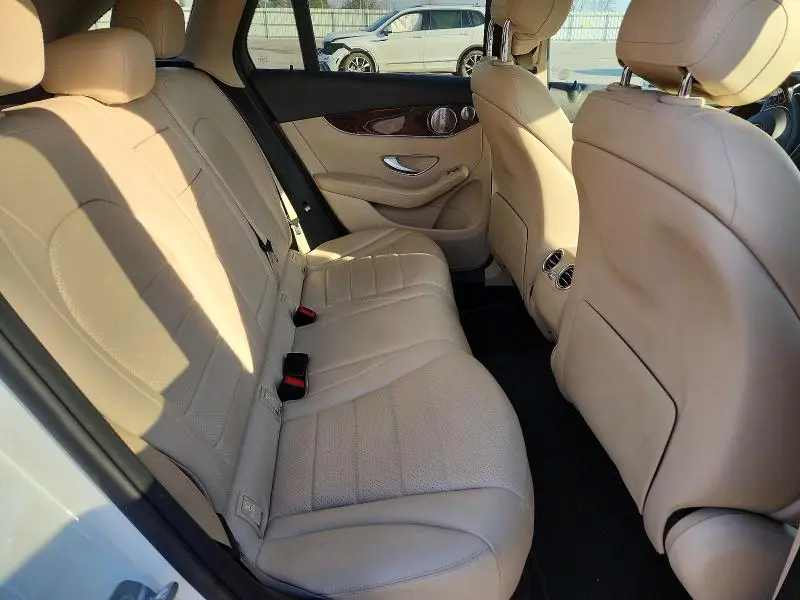 2017 MERCEDES-BENZ GLC 300  