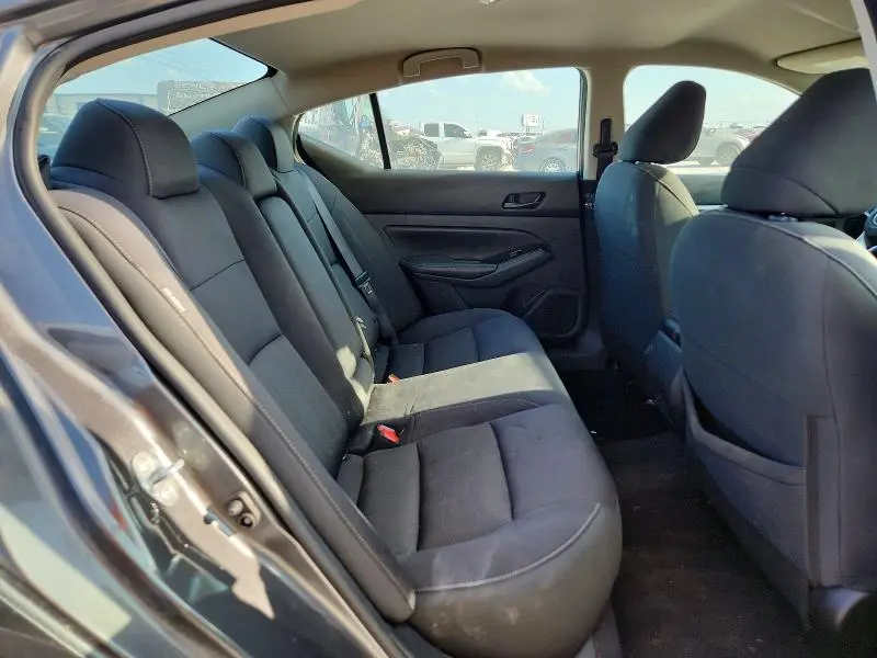 2023 NISSAN ALTIMA SV  