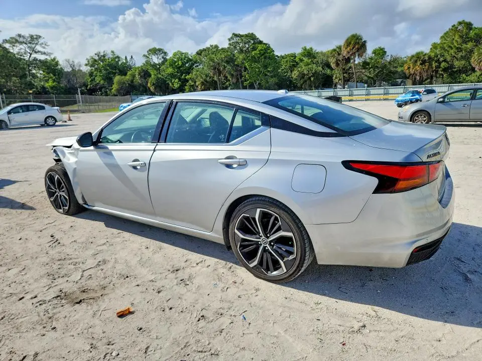 2023 NISSAN ALTIMA 2.5 SR  
