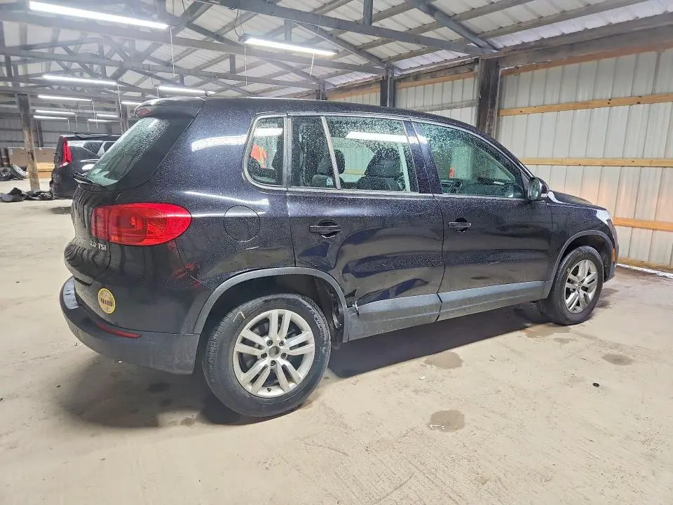 2014 VOLKSWAGEN TIGUAN S  