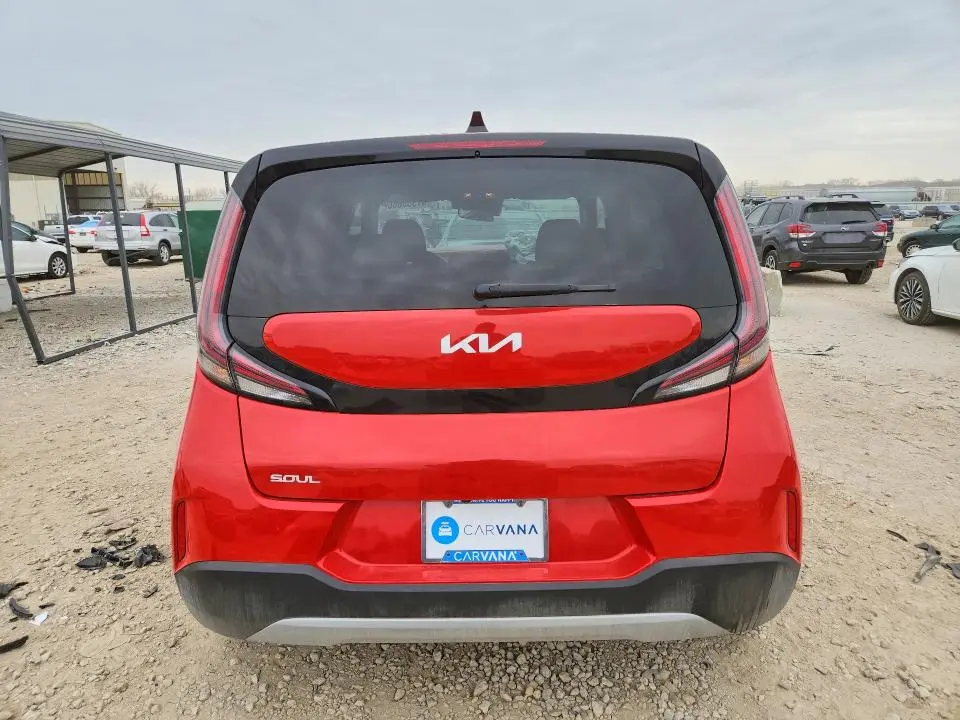 2024 KIA SOUL LX  