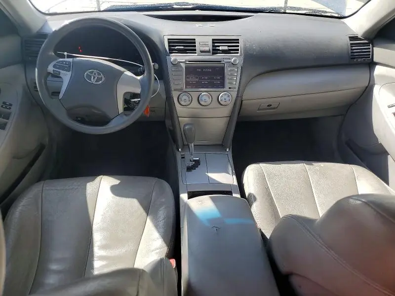 2010 TOYOTA CAMRY LE  