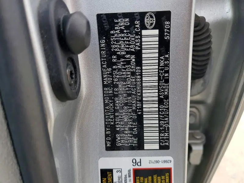 2017 TOYOTA CAMRY LE  